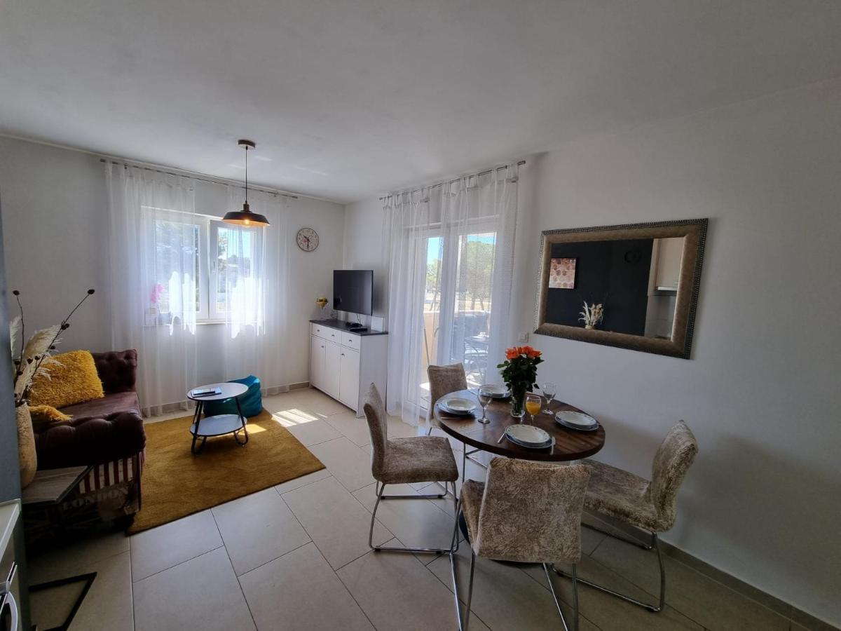 Apartman Marija Biograd Na Moru Extérieur photo