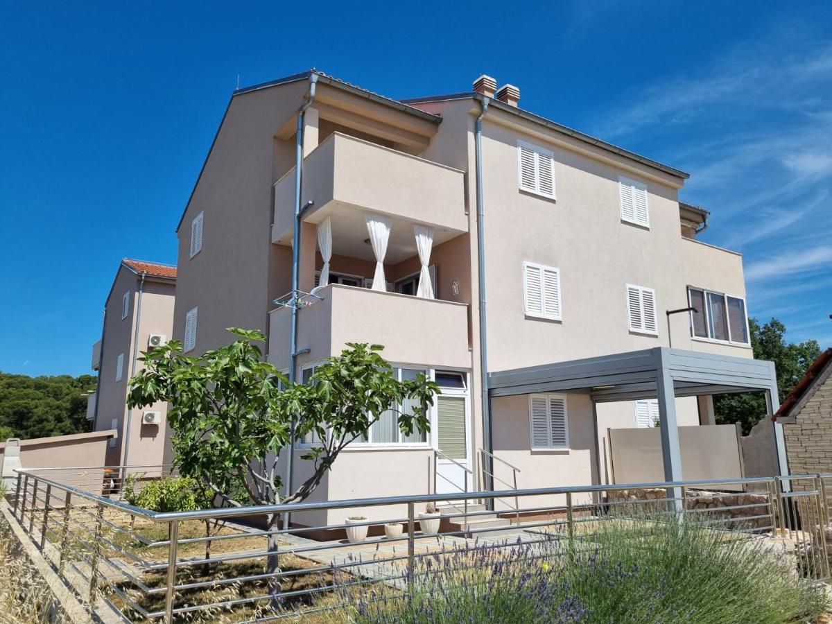 Apartman Marija Biograd Na Moru Extérieur photo